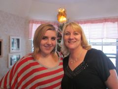 Me and my mom :3