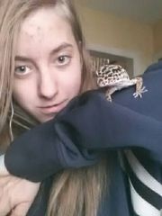 Chilling with my leopard gecko