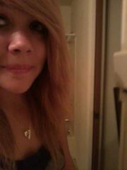 Me showin' off meh new necklace from Eric. <3