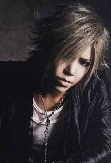 Aoi from the gazette :)
