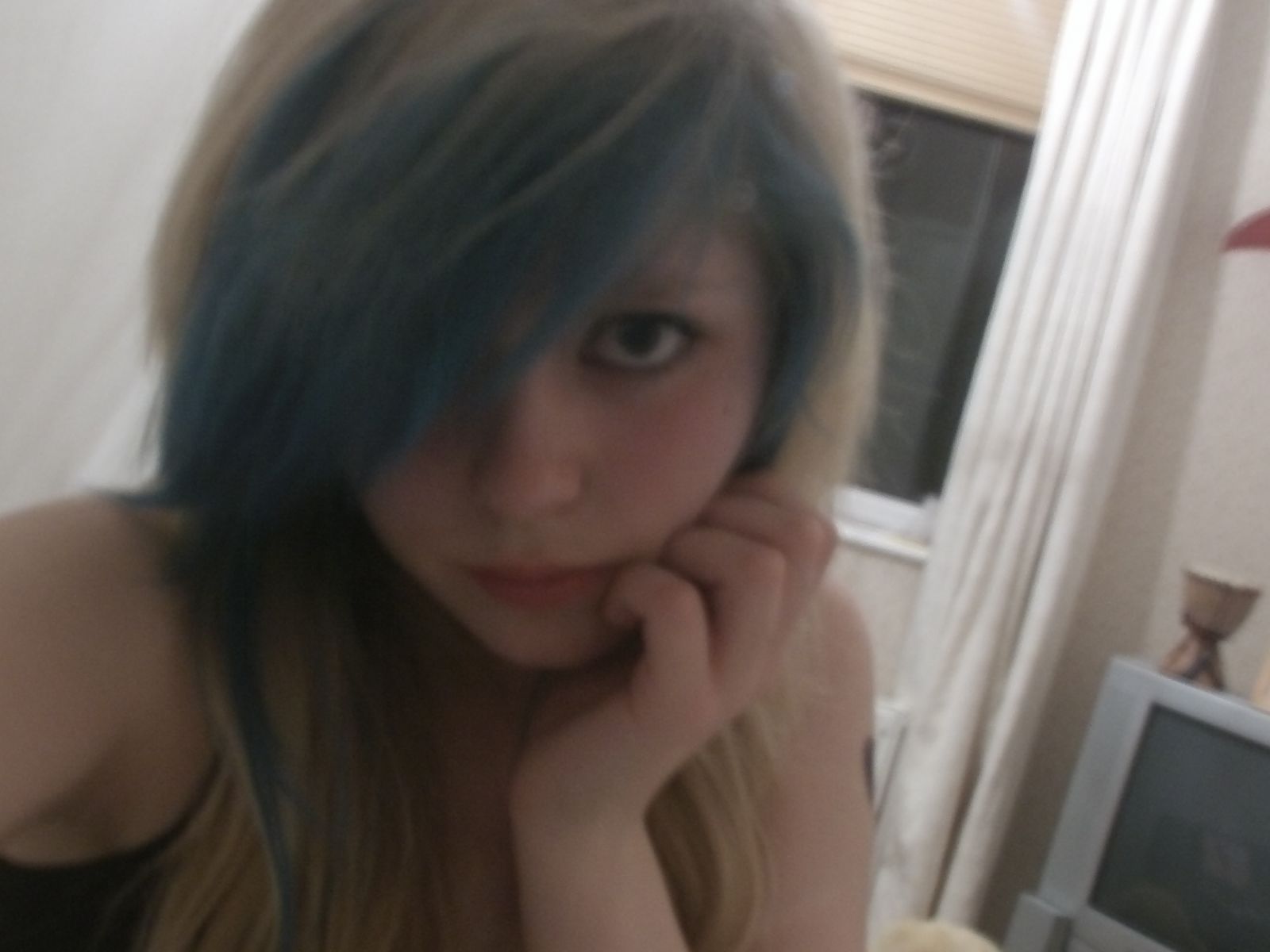Me with BLUE hair!!!!  : D